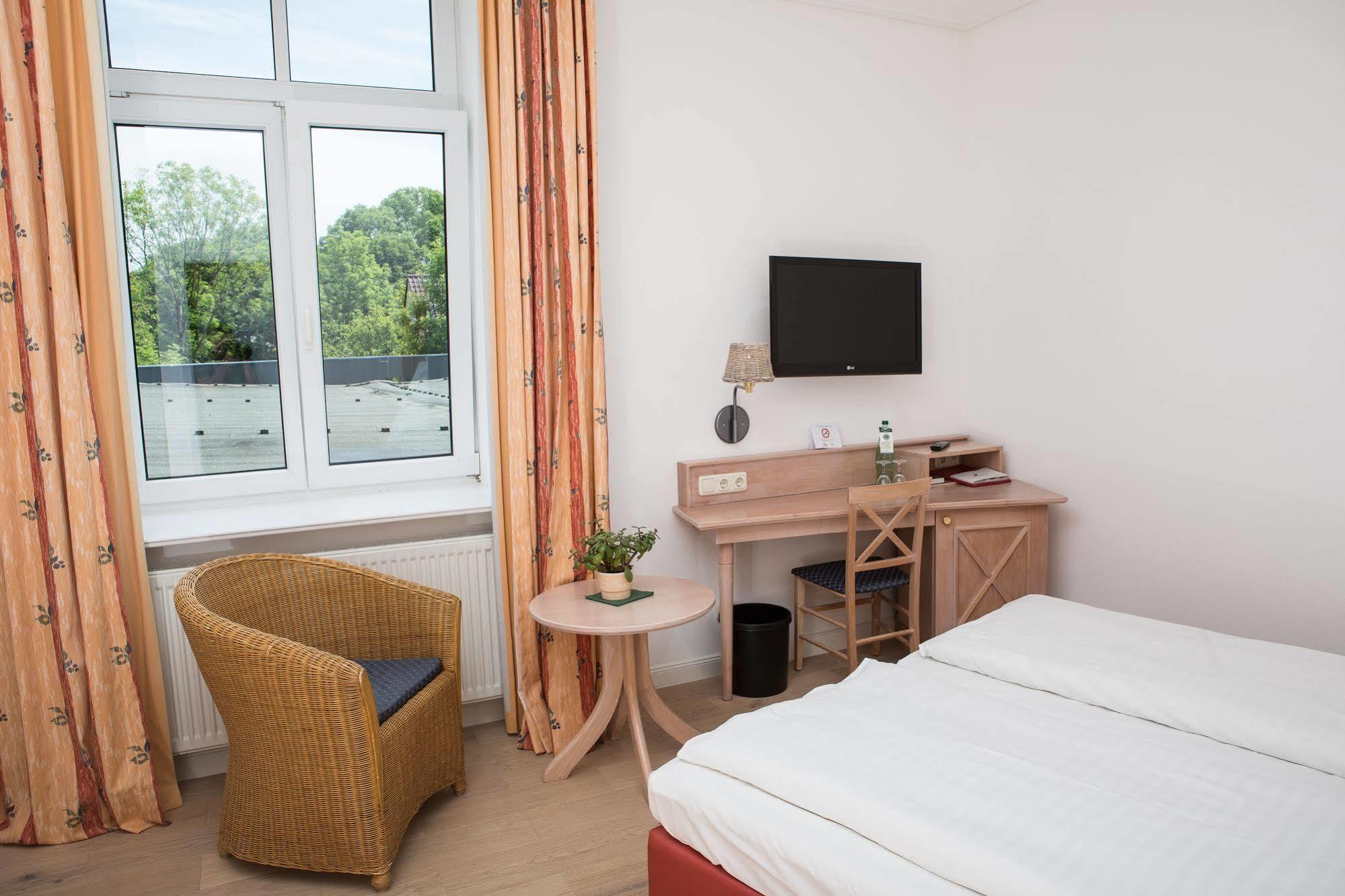 Be Bio Hotel Be Active - Naehe Historischer Hafen Toenning Ngoại thất bức ảnh